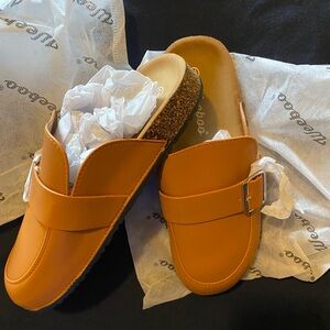 Wee boo mule shoes  Brand new in box
